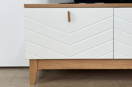 Тумба  Хюгге белое дерево/дуб крафт золотой/белый матовый